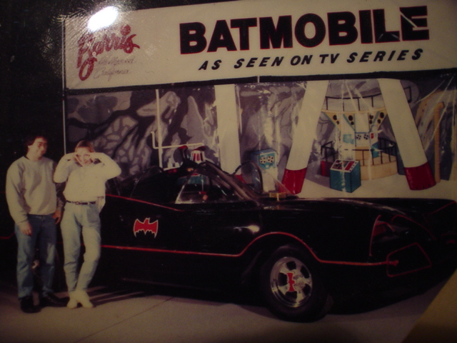 loved the car shows
Sharon and I had so much fun seein the cars
And what better then a pic at the side of the BatMobile doin t
